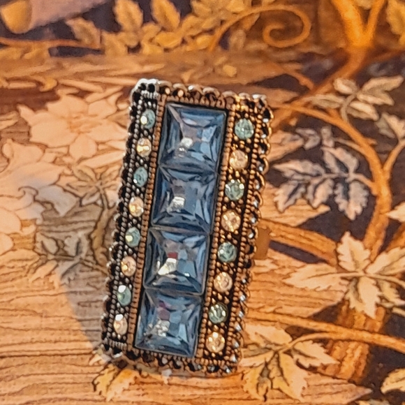 Adjustable Blue Rhinestones  Ring - Picture 2 of 6